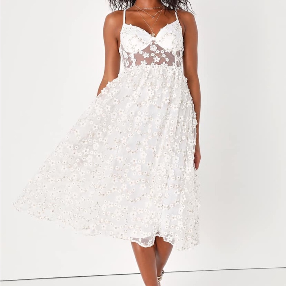 💜 Darling Romance White Tulle Floral Appliqué Bustier Midi Dress